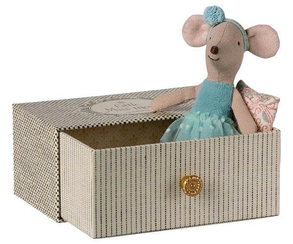 Dance Mouse in Daybed Little S