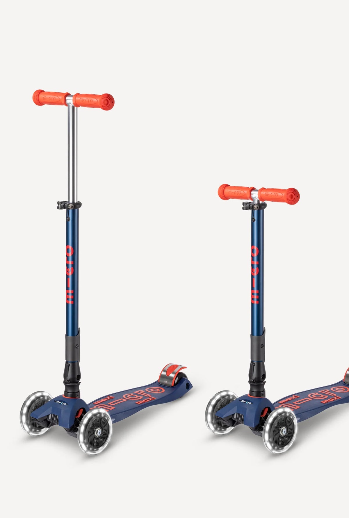 Micro Maxi Foldable LED Scooter