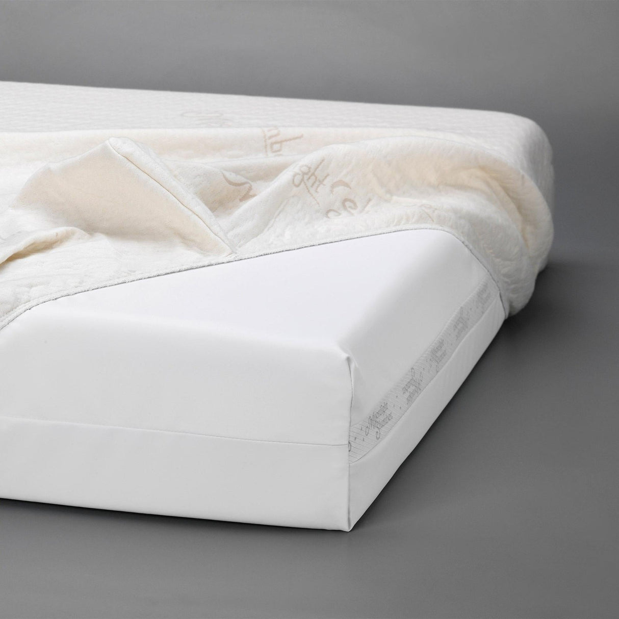 Moonlight Little Dreamer Deluxe Twin/Full Mattress