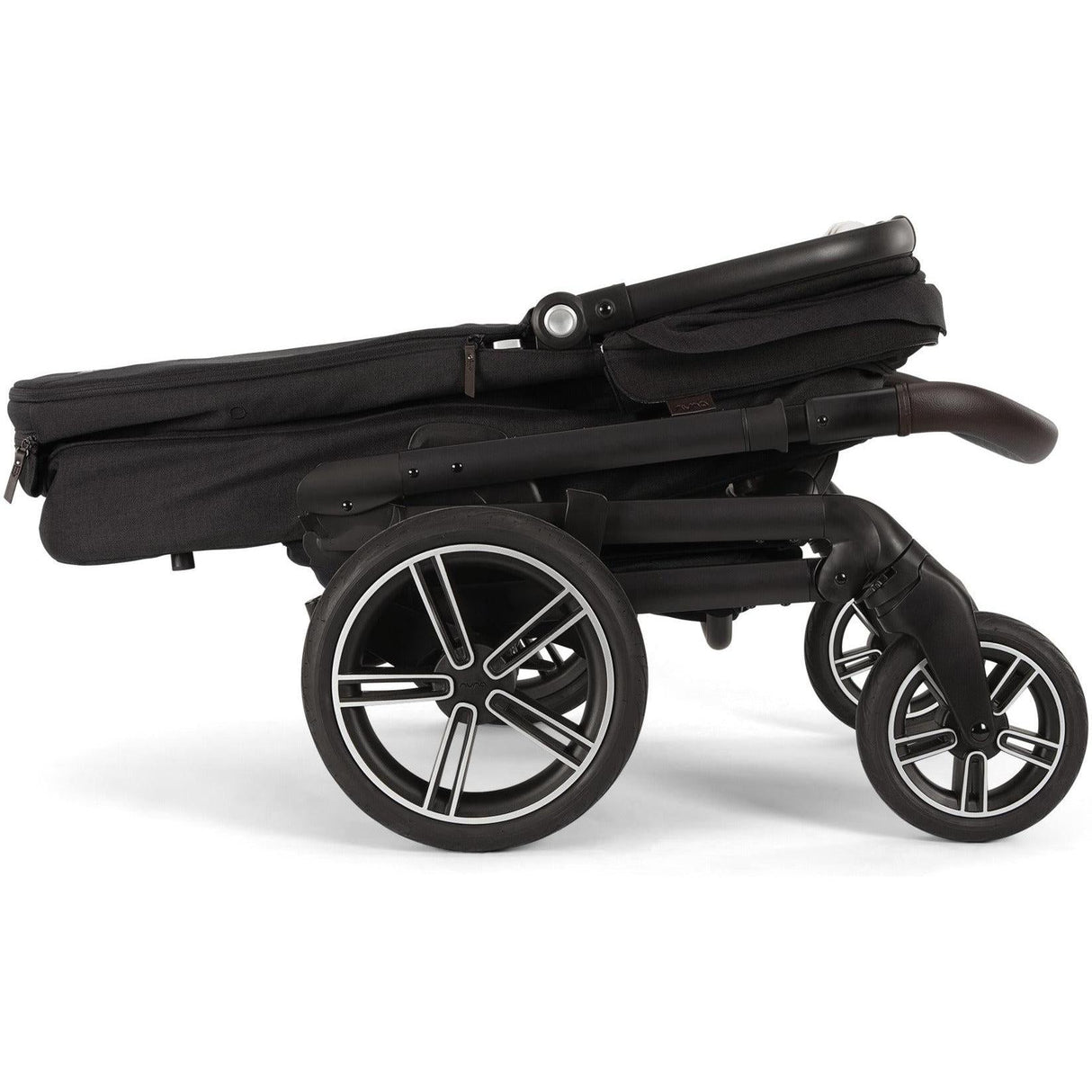 Nuna MIXX Series Bassinet + Stand