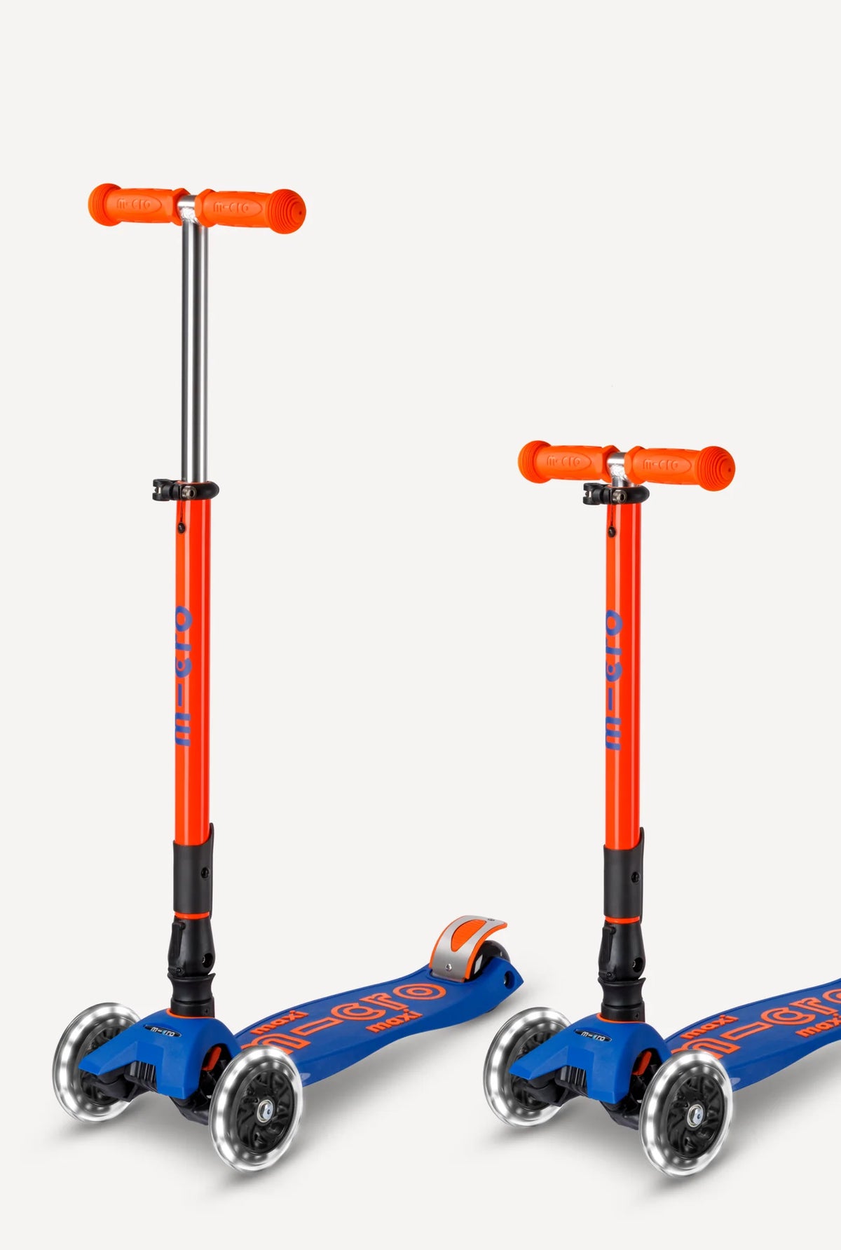 Micro Maxi Foldable LED Scooter