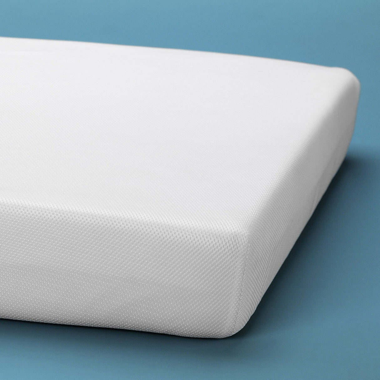 Moonlight Little Dreamer Breathe-Thru Crib Mattress Cover