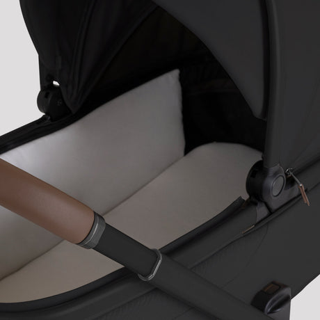 Silver Cross Cove 2 Compact Bassinet