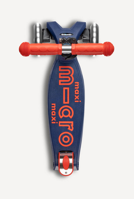 Micro Maxi Foldable LED Scooter