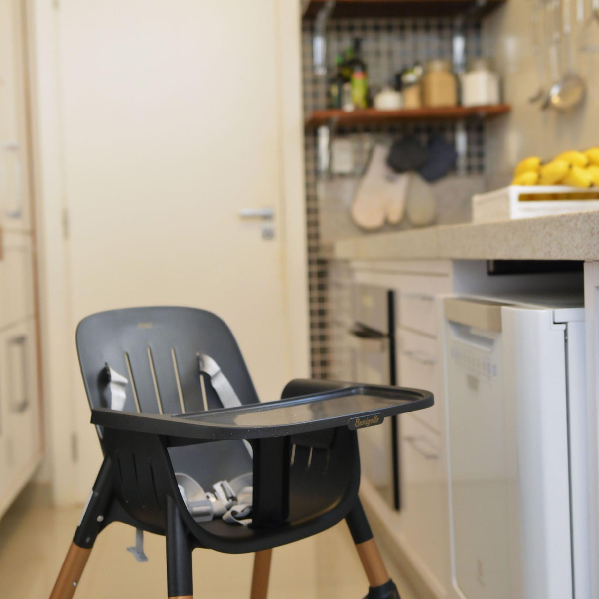 PEG Poke Lightweight High Chair