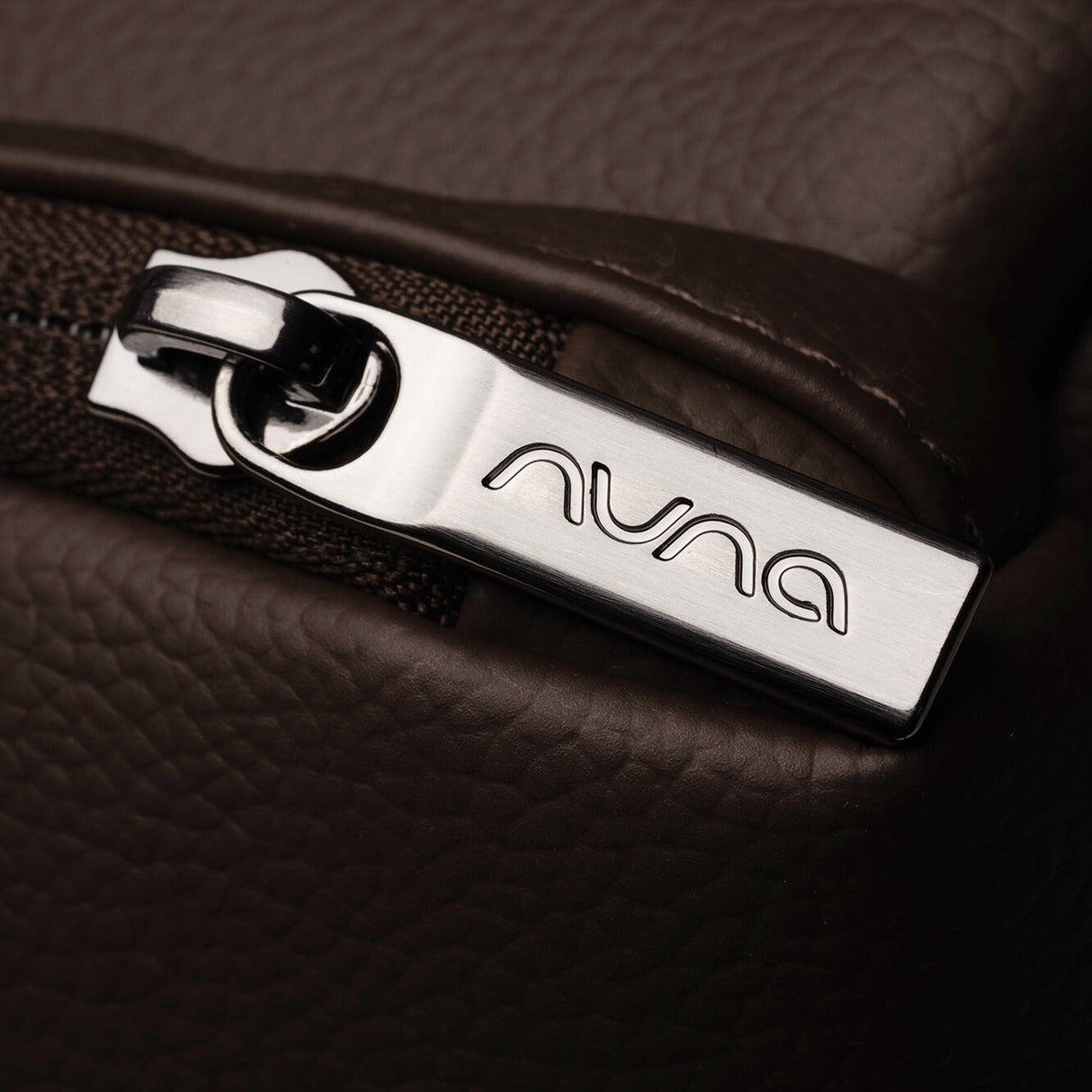 Nuna Essential Bag