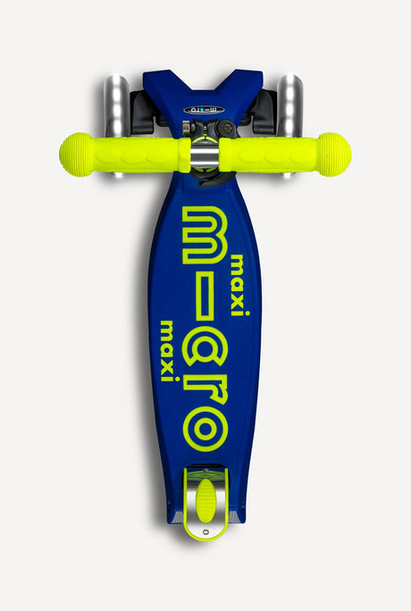 Micro Maxi Foldable LED Scooter