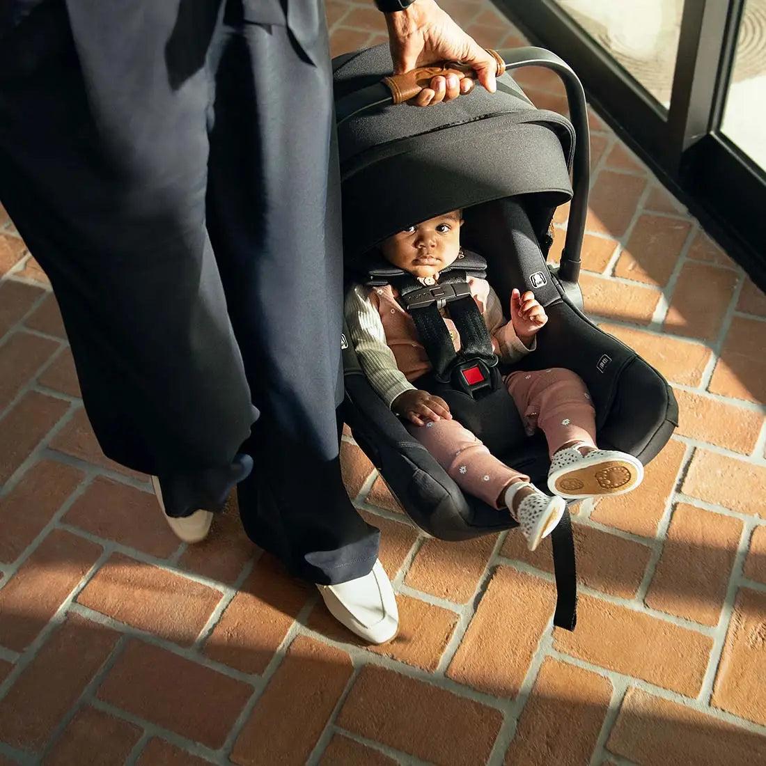 Nuna PIPA Aire Infant Car Seat + Pipa Series Base
