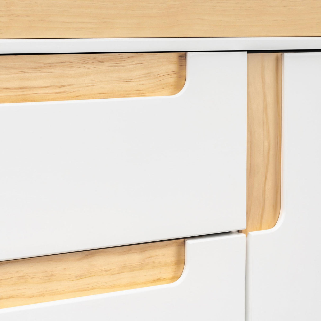 Babyletto Yuzu 3-Drawer Changer Dresser